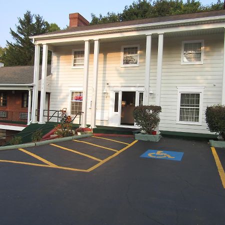 Boardman Inn Youngstown Dış mekan fotoğraf